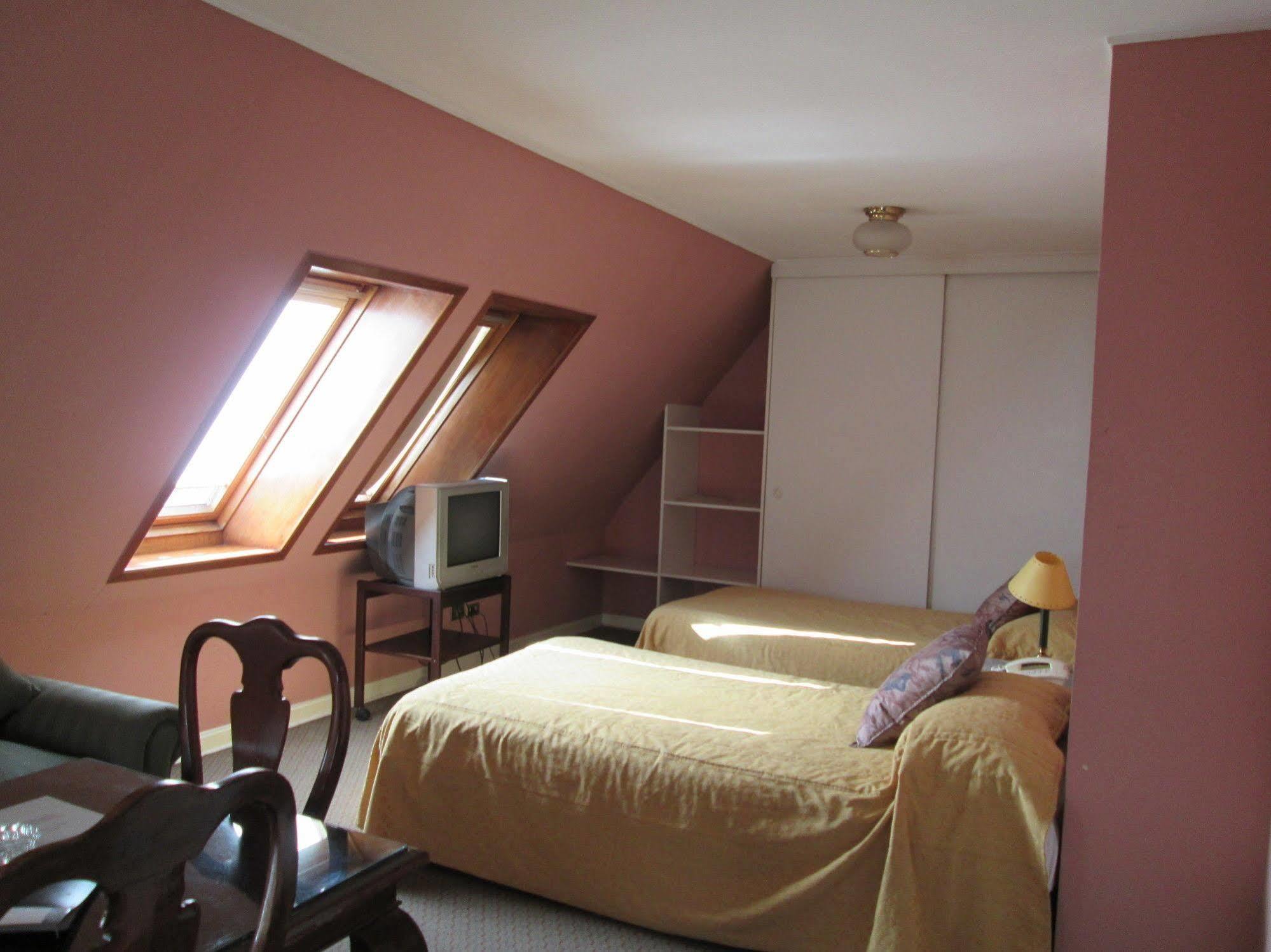 Hotel Apart Colon Puerto Montt Esterno foto